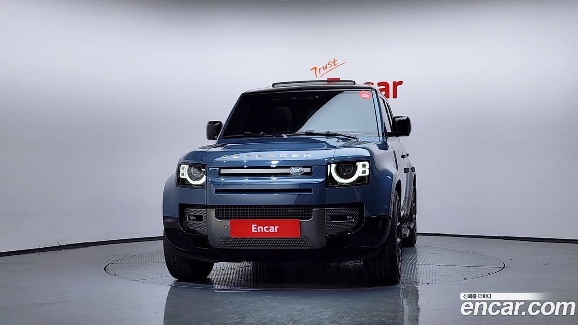 Land Rover Defender 2023