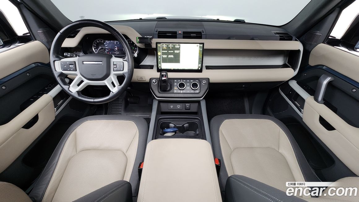 Land Rover Defender 2023