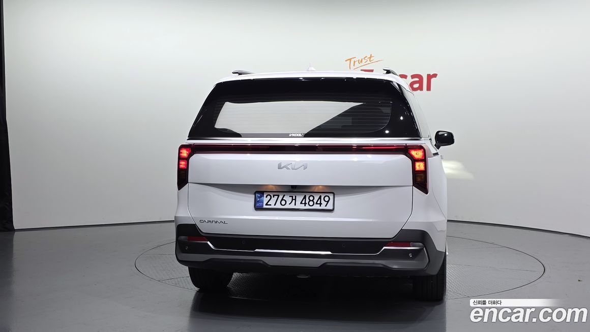 Kia Canival 2025