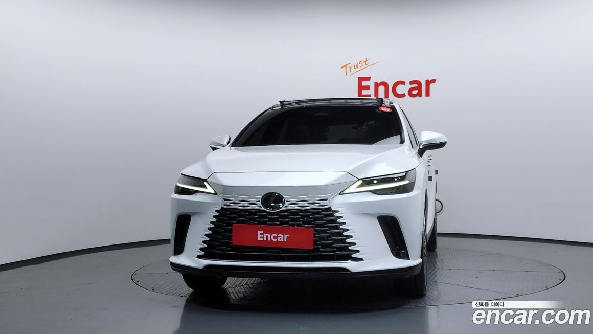 Lexus RX 2023