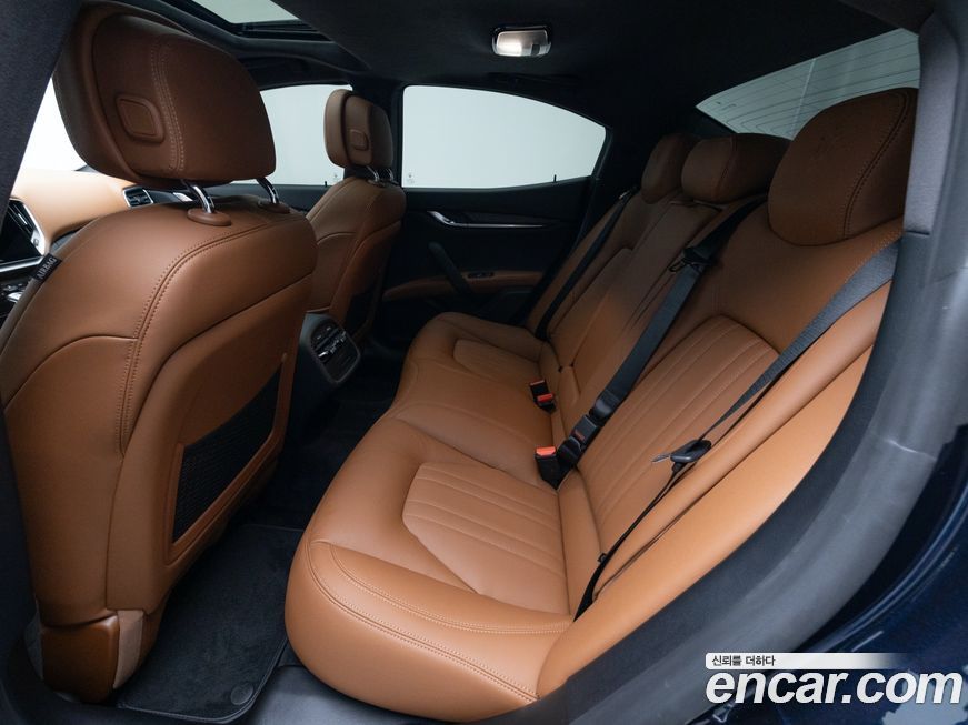 Maserati Ghibli 2023