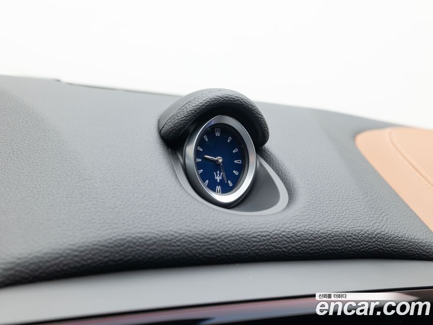 Maserati Ghibli 2023