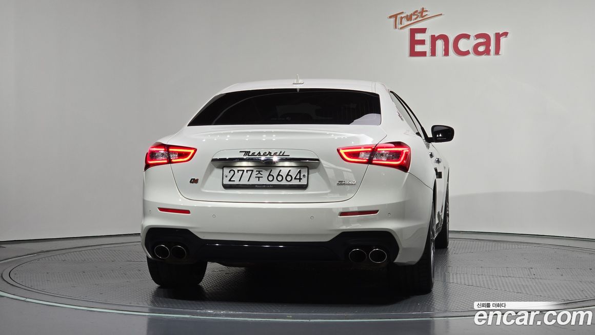 Maserati Ghibli 2018