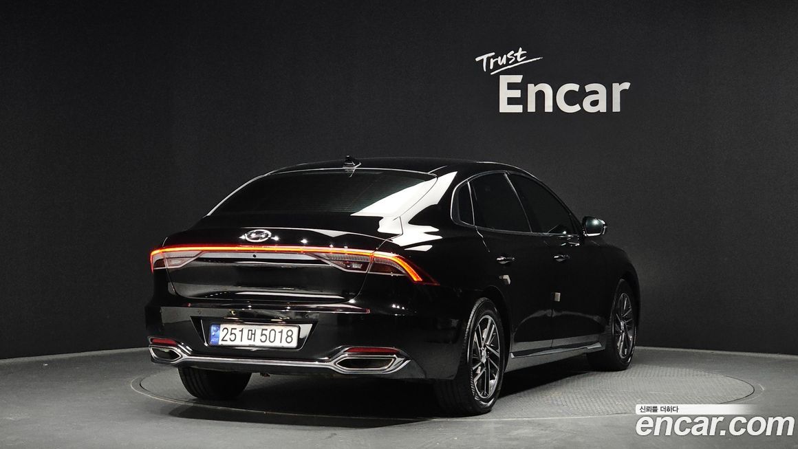 Hyundai Grandeur 2021