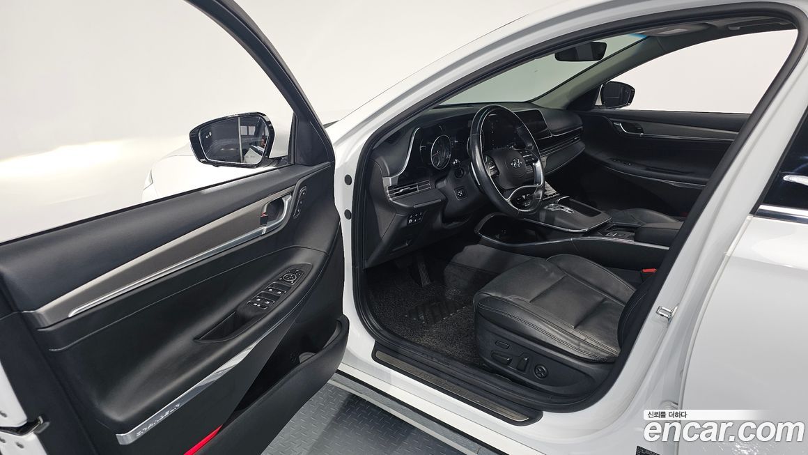 Hyundai Grandeur 2020