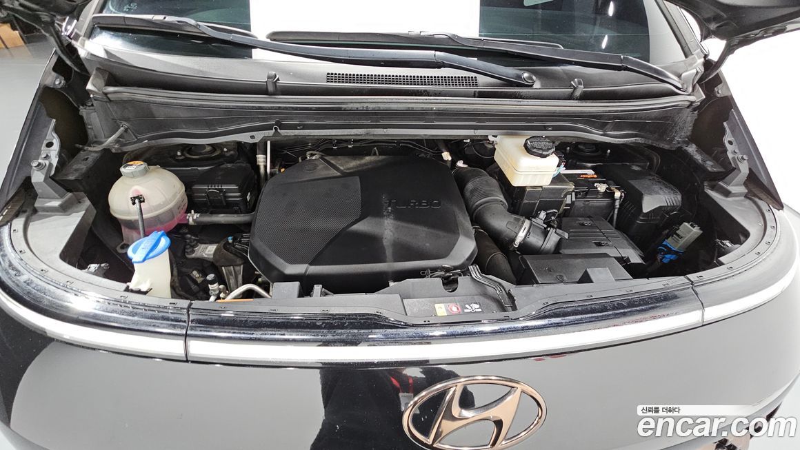 Hyundai Staria 2022