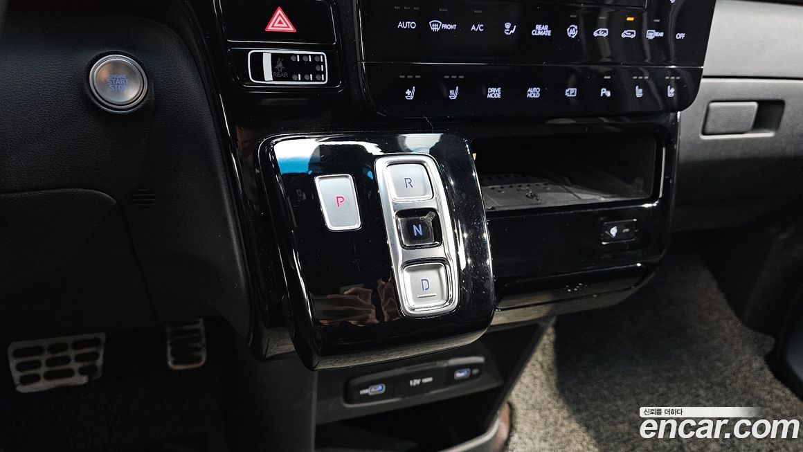 Hyundai Staria 2022