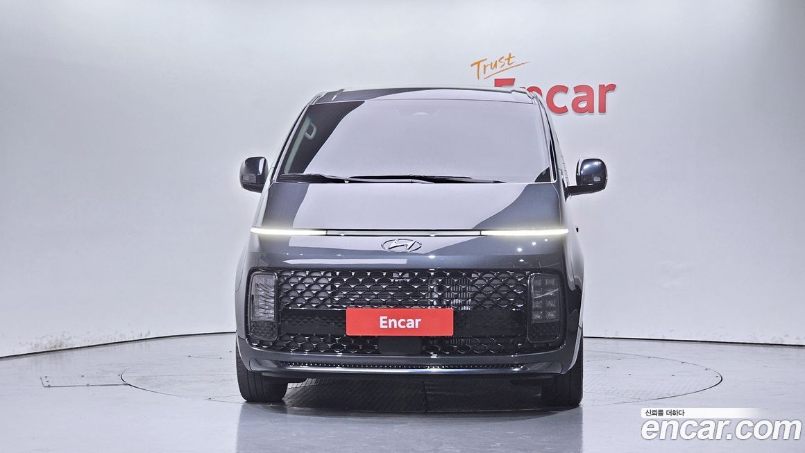 Hyundai Staria 2023