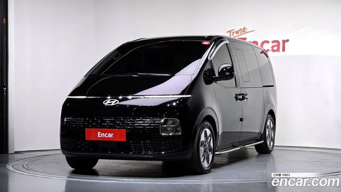 Hyundai Staria 2025