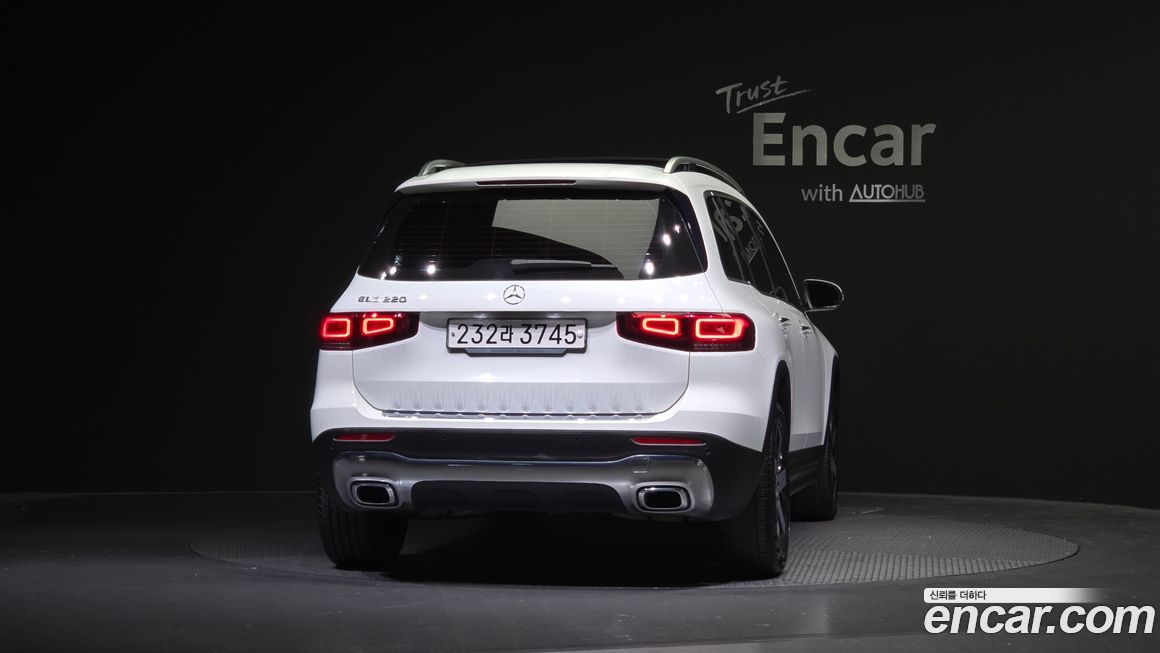 Mercedes-Benz GLB-Class 2020