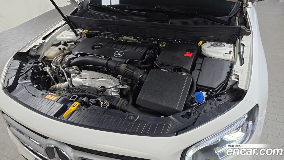 Mercedes-Benz GLB-Class 2020