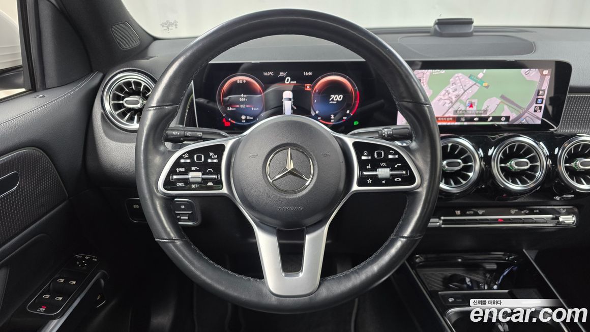 Mercedes-Benz GLB-Class 2020