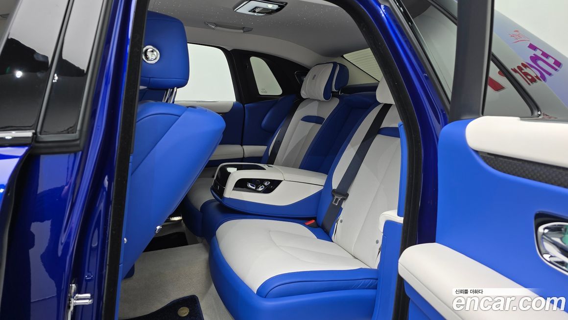 Rolls-Royce Ghost 2023