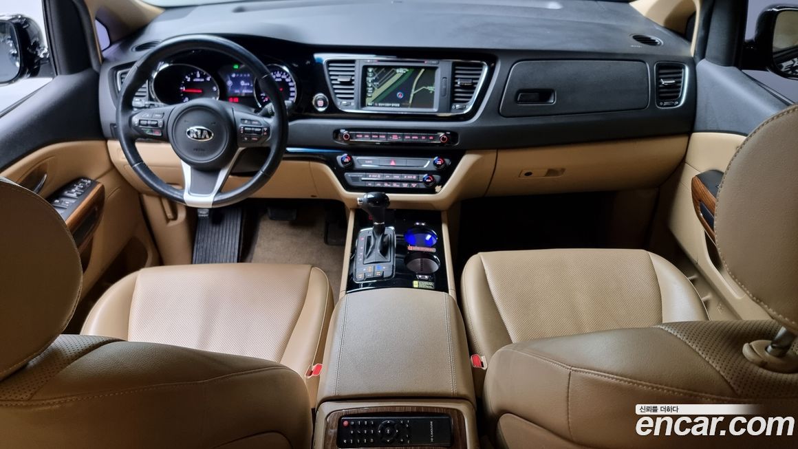 Kia Canival 2016