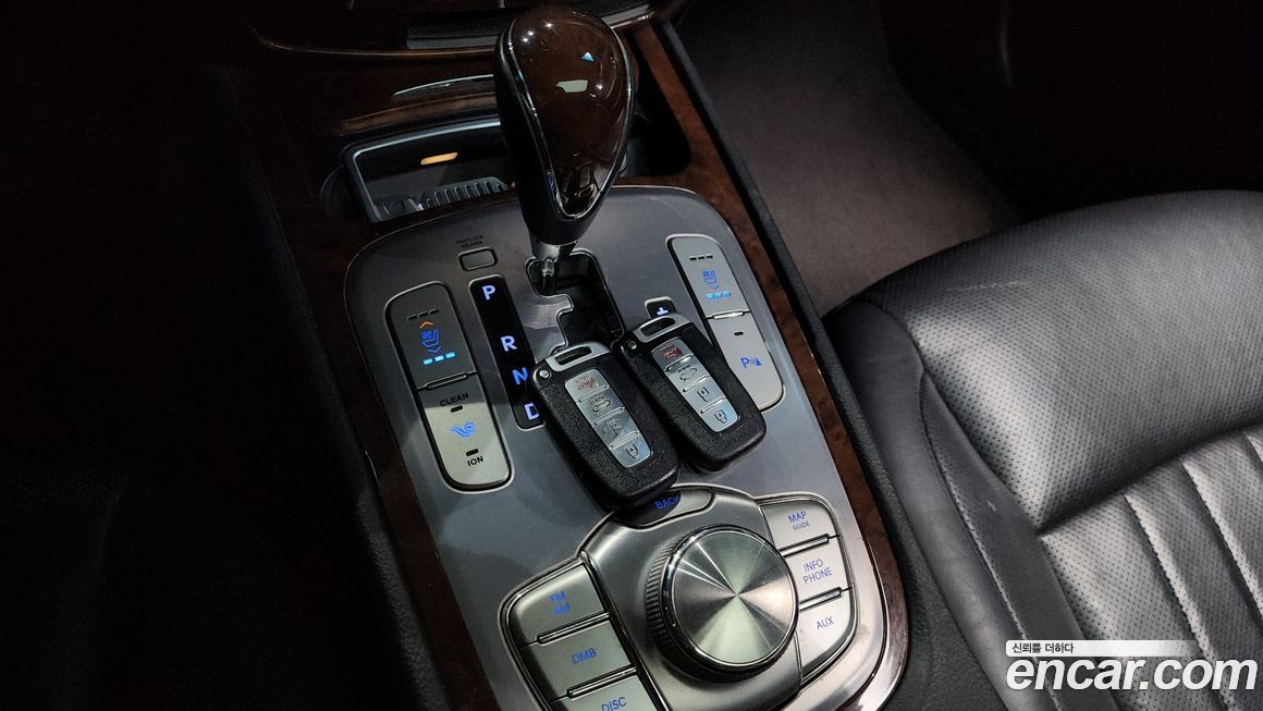 Hyundai Genesis 2011