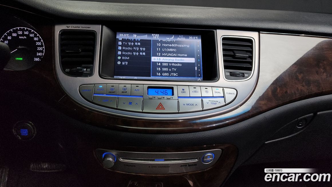 Hyundai Genesis 2011