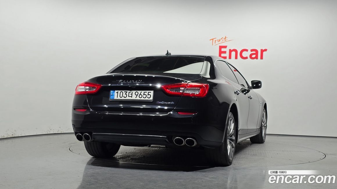 Maserati Quattroporte 2014
