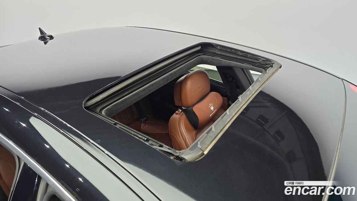 Maserati Quattroporte 2014