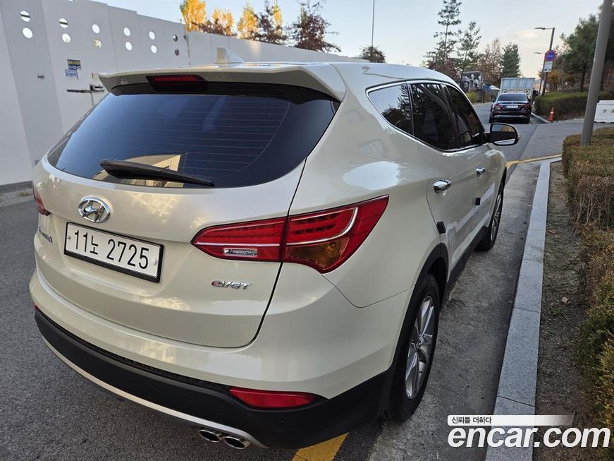 Hyundai Santafe 2015