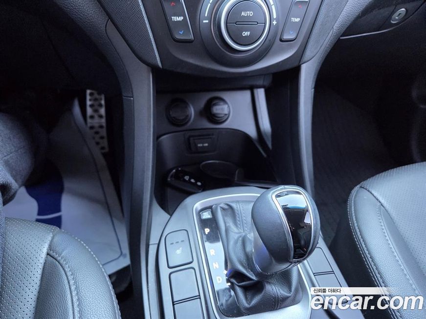 Hyundai Santafe 2015