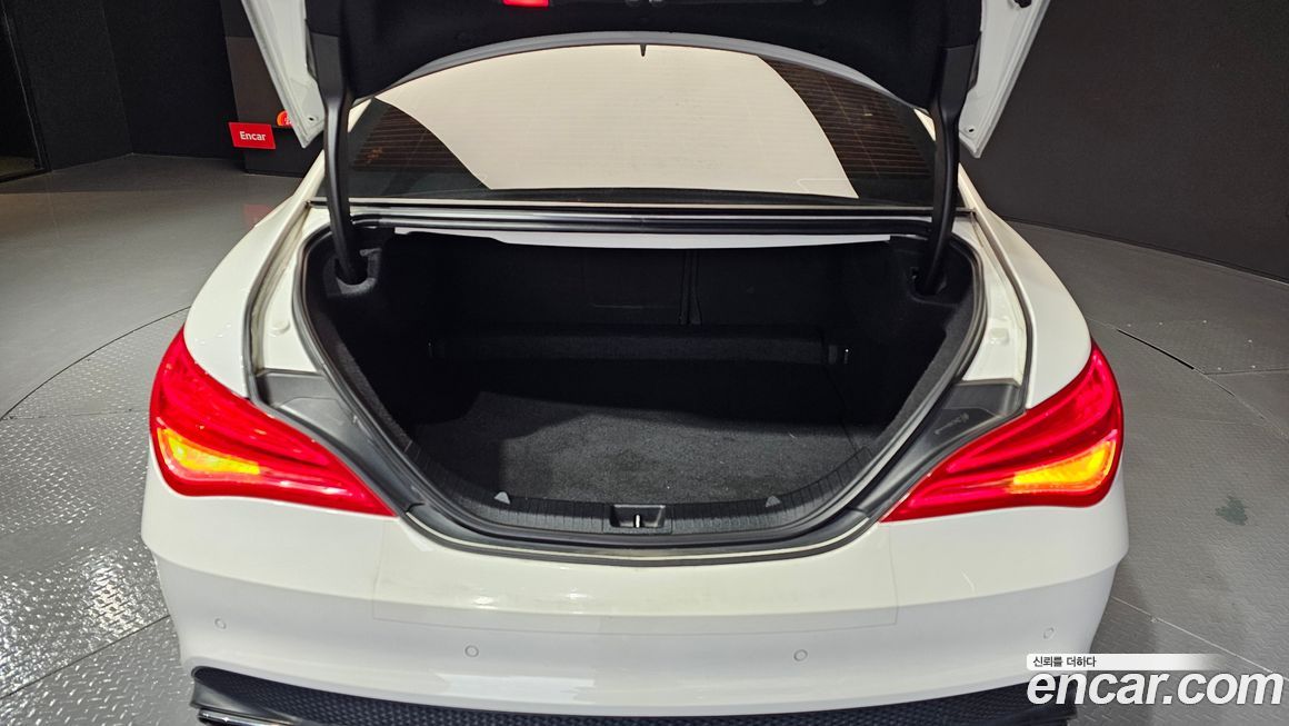 Mercedes-Benz CLA-Class 2015