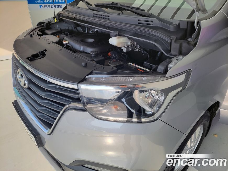 Hyundai Starex 2019