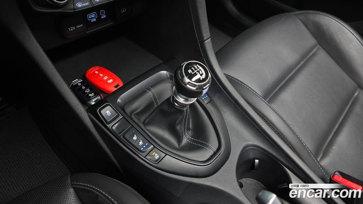 Hyundai Veloster 2019