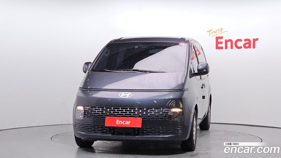 Hyundai Staria 2025
