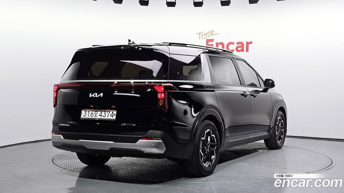 Kia Canival 2024