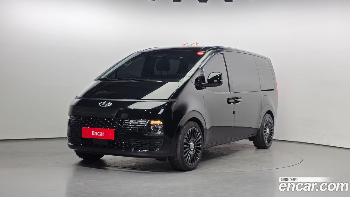 Hyundai Staria 2024