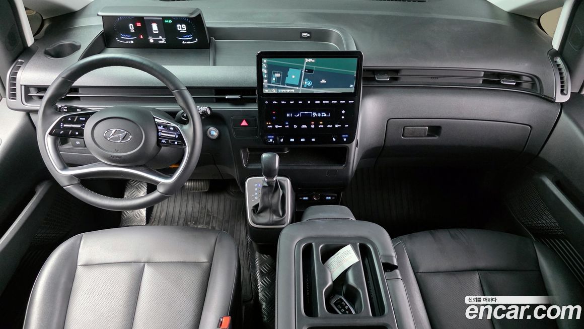 Hyundai Staria 2024