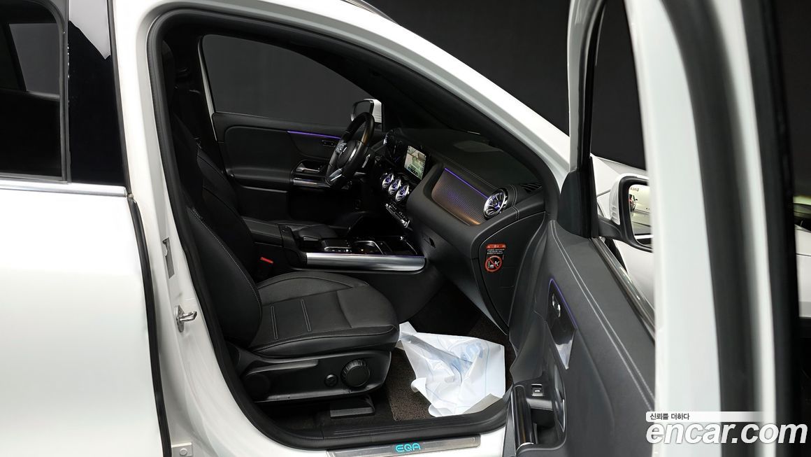 Mercedes-Benz EQA 2022