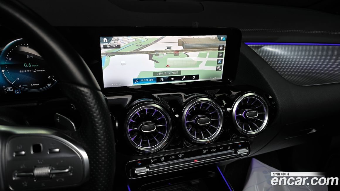 Mercedes-Benz EQA 2022