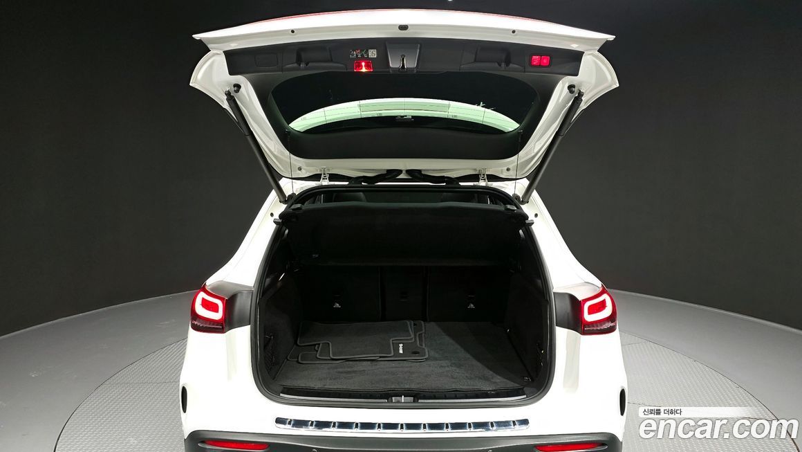 Mercedes-Benz EQA 2022