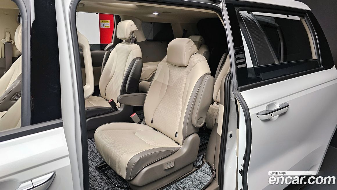 Kia Canival 2024