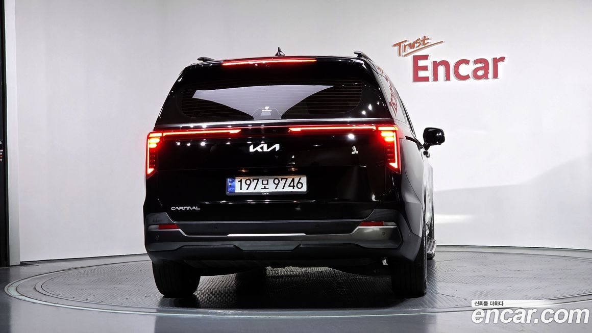 Kia Canival 2024
