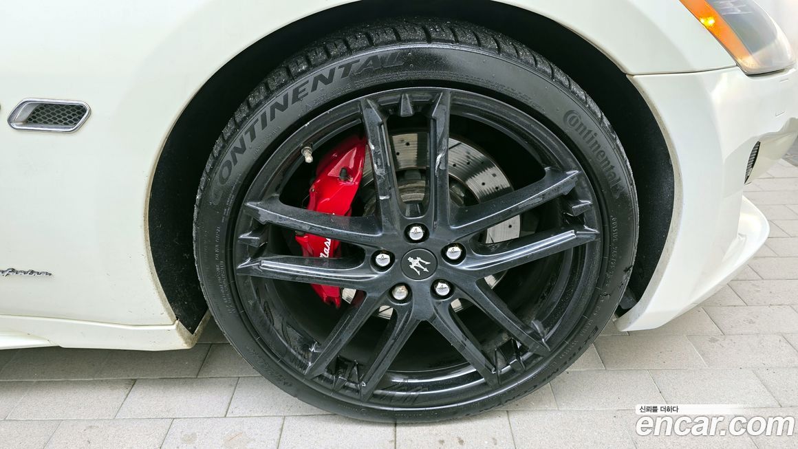 Maserati GranTurismo 2015