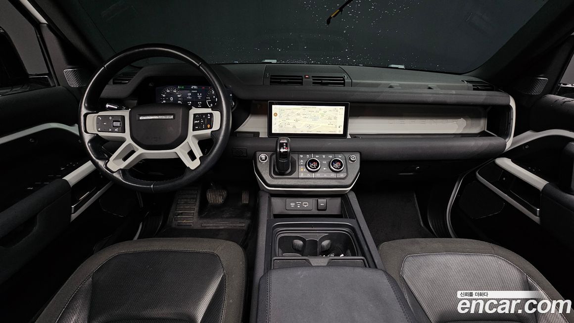 Land Rover Defender 2020