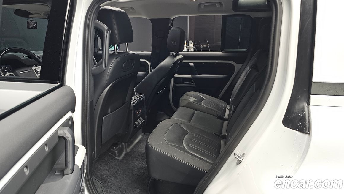 Land Rover Defender 2020