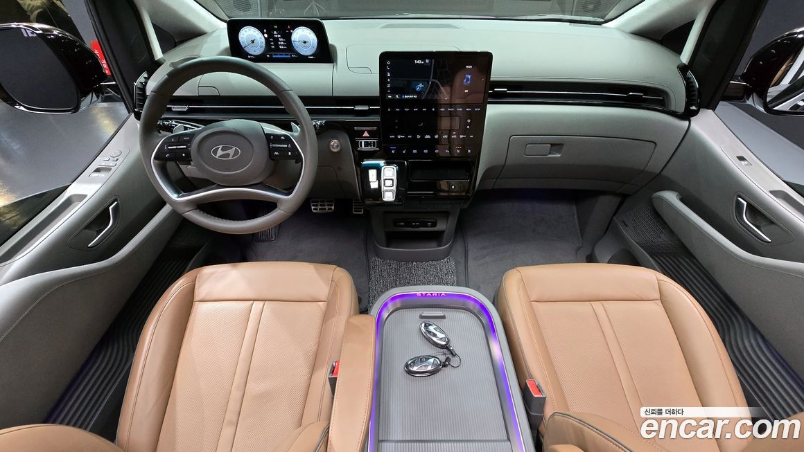 Hyundai Staria 2025