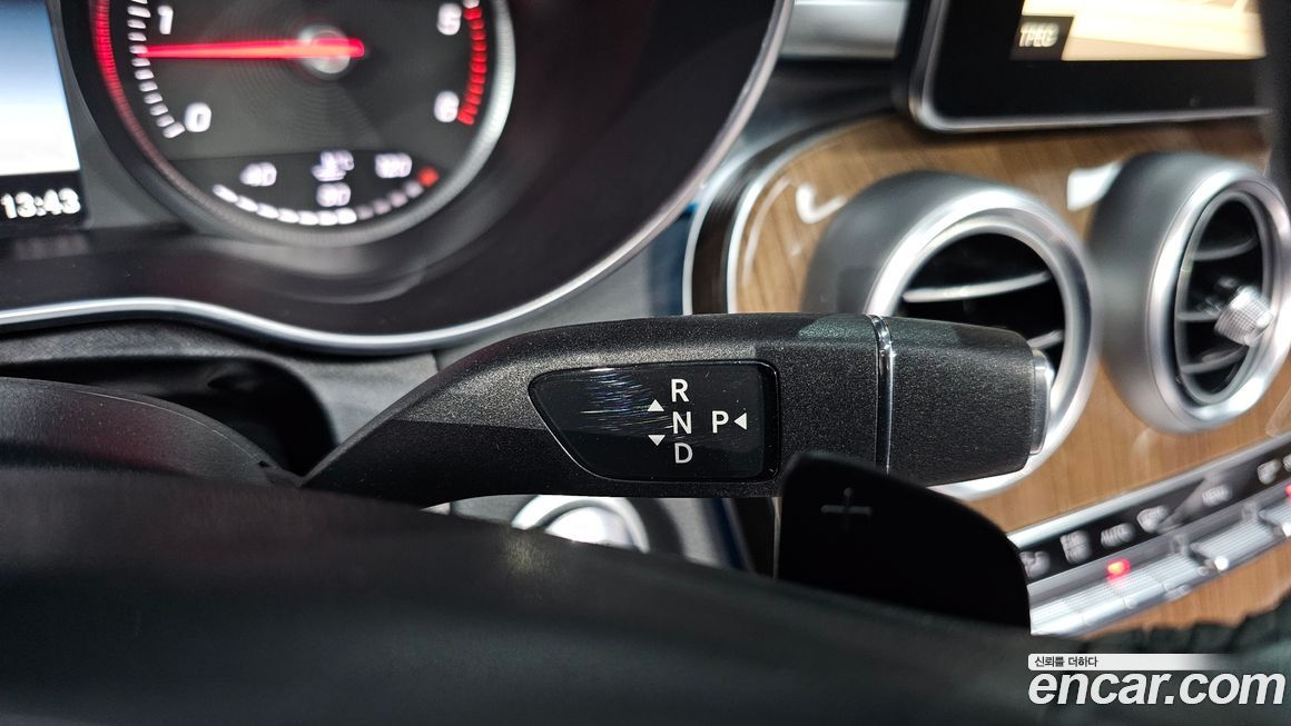 Mercedes-Benz C-Class 2016