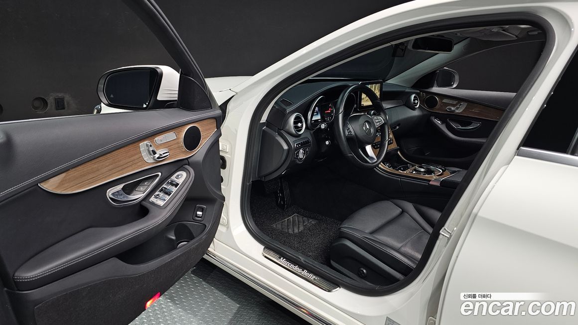 Mercedes-Benz C-Class 2016