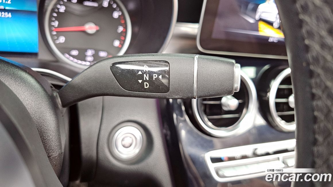 Mercedes-Benz C-Class 2019