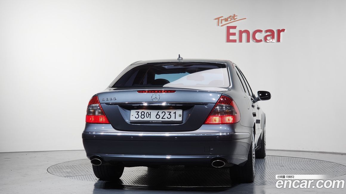 Mercedes-Benz E-Class 2008