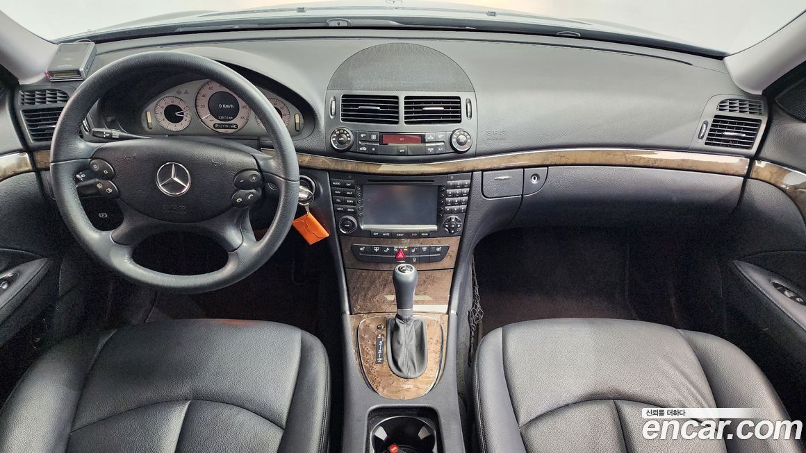 Mercedes-Benz E-Class 2008