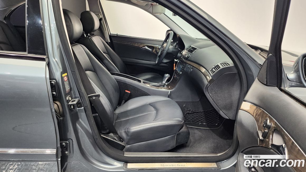 Mercedes-Benz E-Class 2008