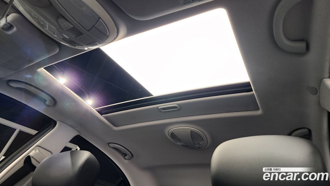 Mercedes-Benz E-Class 2008