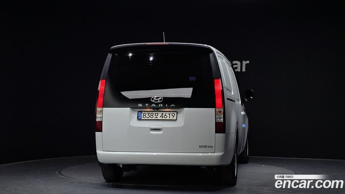 Hyundai Staria 2022