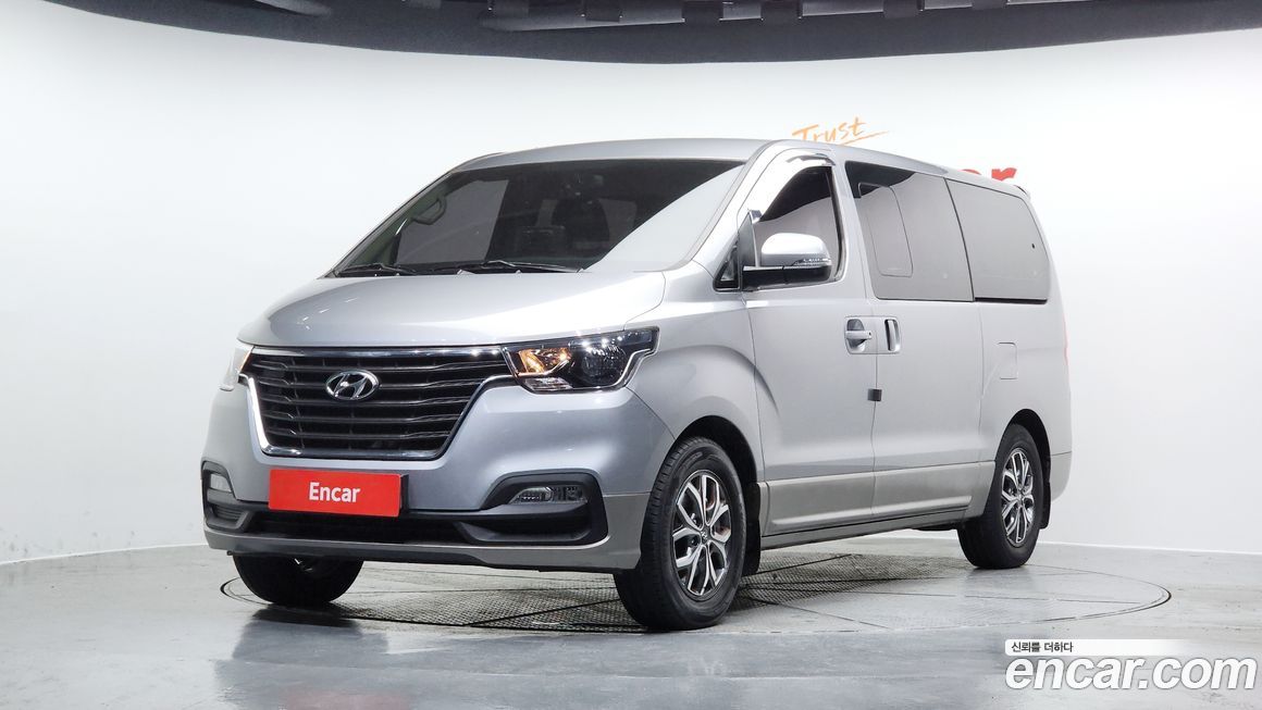 Hyundai Starex 2018