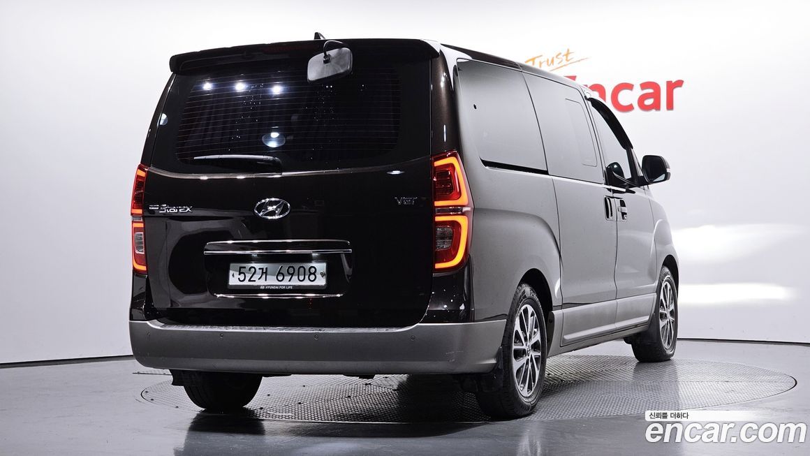 Hyundai Starex 2019